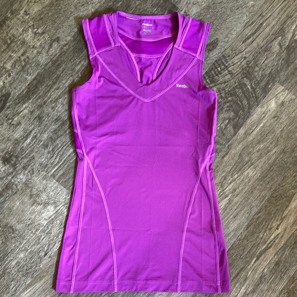 NWOT Reebok Play Simply Tone Sz Small Purple Tank